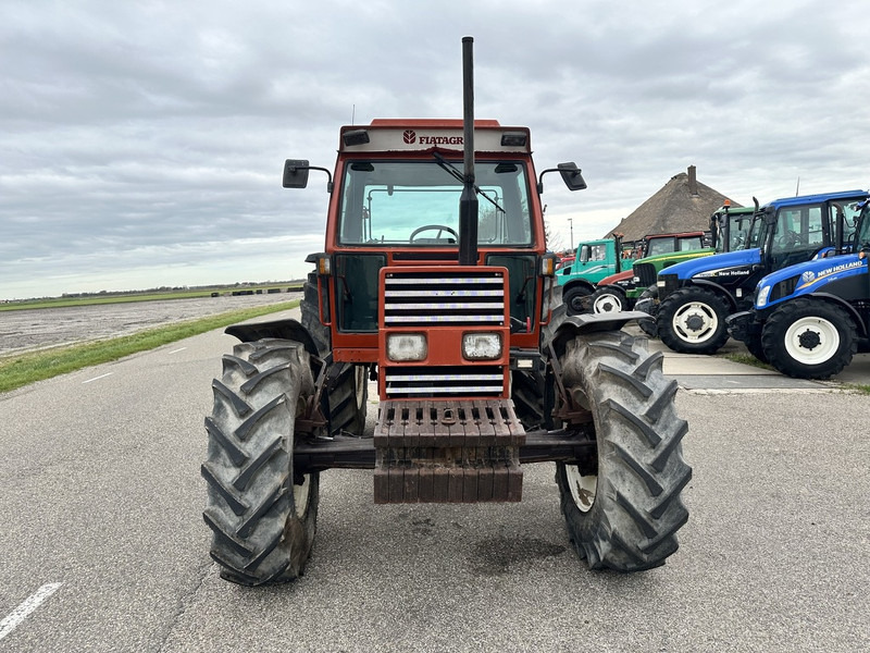 Fiat 110-90 DT - Tractor agricol: Foto 3 Fiat 110-90 DT - Tractor agricol: Foto 3