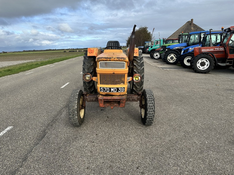 Fiat 640 - Tractor agricol: Foto 2 Fiat 640 - Tractor agricol: Foto 2