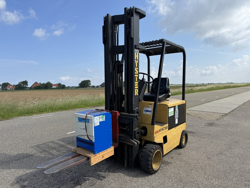 Hyster E2.50XL - Electrostivuitor: Foto 1 Hyster E2.50XL - Electrostivuitor: Foto 1