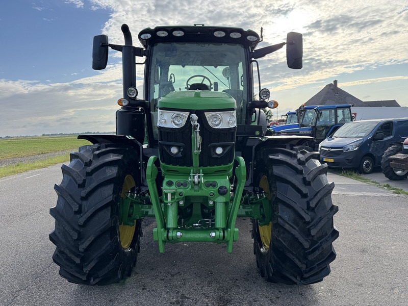 John Deere 6R150 - Tractor agricol: Foto 2 John Deere 6R150 - Tractor agricol: Foto 2