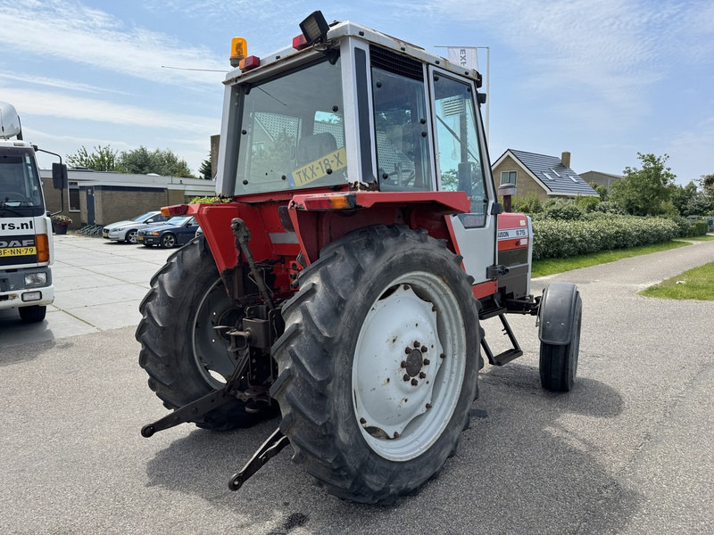 Tractor agricol Massey Ferguson 675: Foto 11