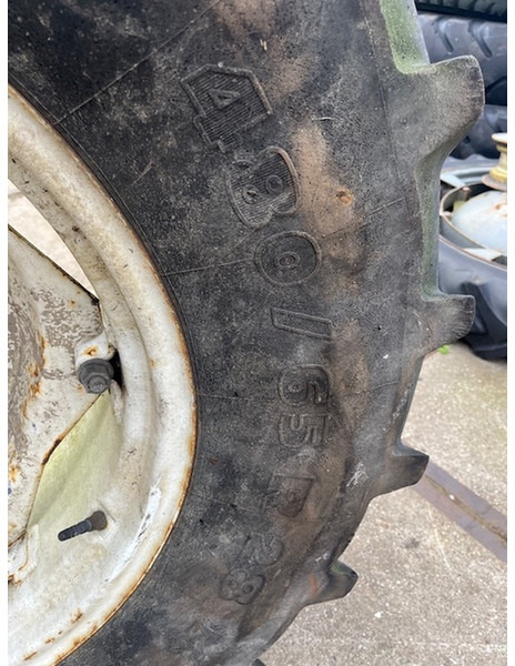 Michelin 480/65 R28 x 108 - Anvelopă: Foto 2 Michelin 480/65 R28 x 108 - Anvelopă: Foto 2