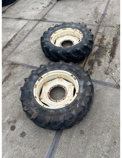 Pirelli 380\70 R28 TM700 - Jantă: Foto 1 Pirelli 380\70 R28 TM700 - Jantă: Foto 1