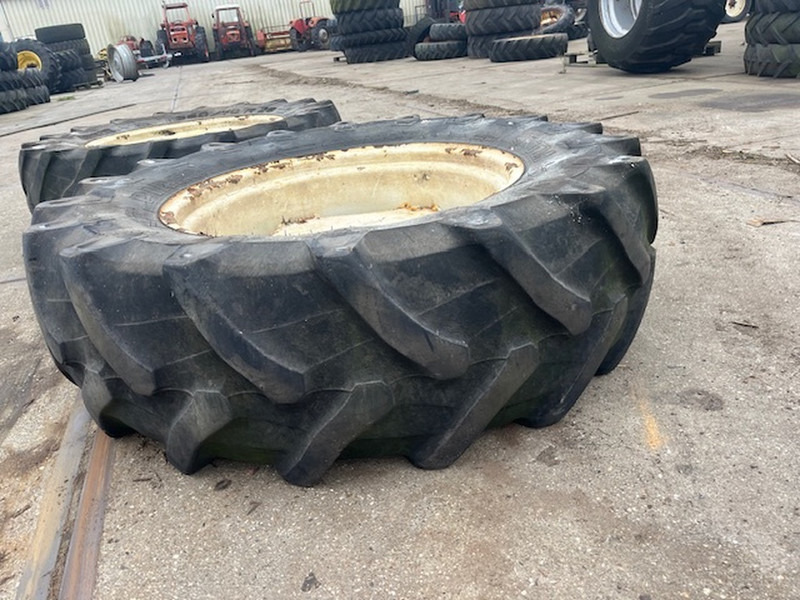 Pirelli 380\70 R28 TM700 - Jantă: Foto 5 Pirelli 380\70 R28 TM700 - Jantă: Foto 5