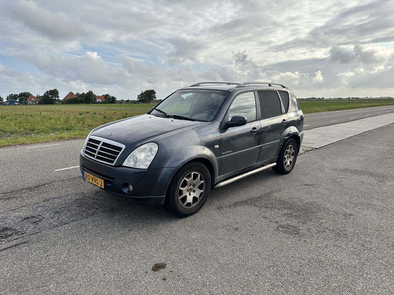 SsangYong RX270 XDI - Dubă: Foto 1 SsangYong RX270 XDI - Dubă: Foto 1