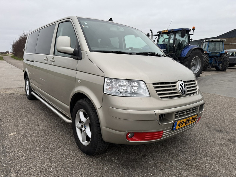 Volkswagen Transporter 2.5 TDI - Dubă: Foto 3 Volkswagen Transporter 2.5 TDI - Dubă: Foto 3