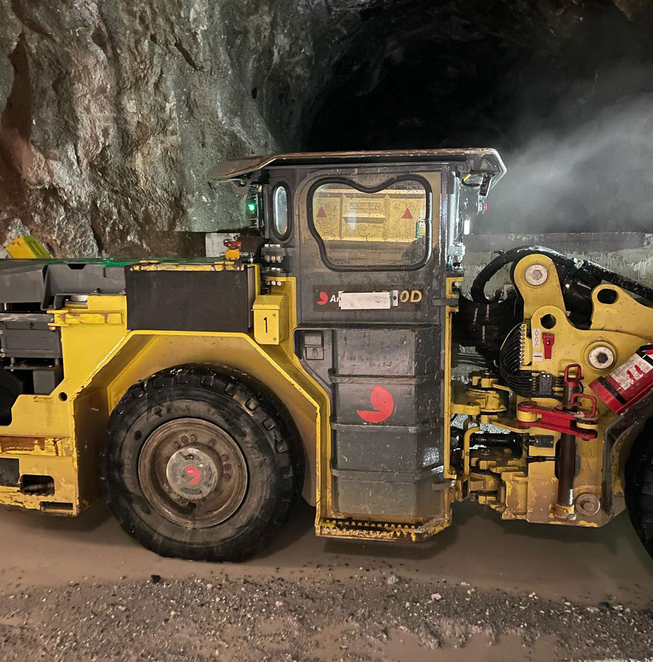 Aramine L350d - Utilaje miniere: Foto 5 Aramine L350d - Utilaje miniere: Foto 5