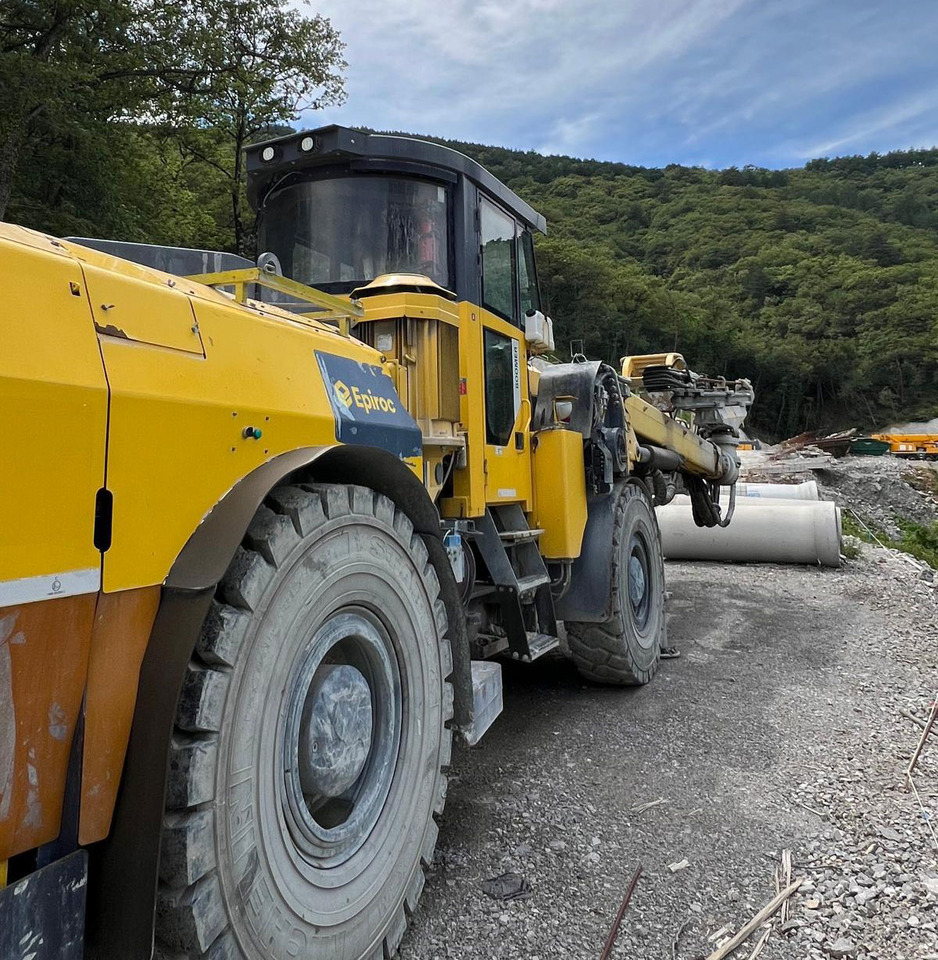 Atlas Copco E2C - Masina de foraj orizontala: Foto 4 Atlas Copco E2C - Masina de foraj orizontala: Foto 4