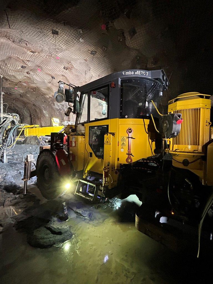 Atlas Copco (Epiroc) Simba ME7C - Masina de foraj orizontala: Foto 1 Atlas Copco (Epiroc) Simba ME7C - Masina de foraj orizontala: Foto 1