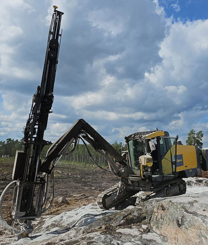Atlas Copco (Epiroc) SmartROC T35 - Maşină de foraj: Foto 3 Atlas Copco (Epiroc) SmartROC T35 - Maşină de foraj: Foto 3
