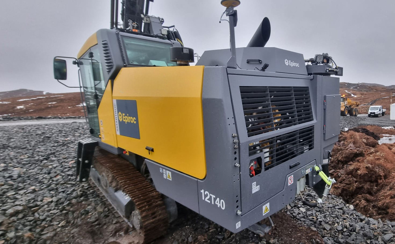 Atlas Copco (Epiroc) SmartROC T40MK2-11 - Maşină de foraj: Foto 4 Atlas Copco (Epiroc) SmartROC T40MK2-11 - Maşină de foraj: Foto 4