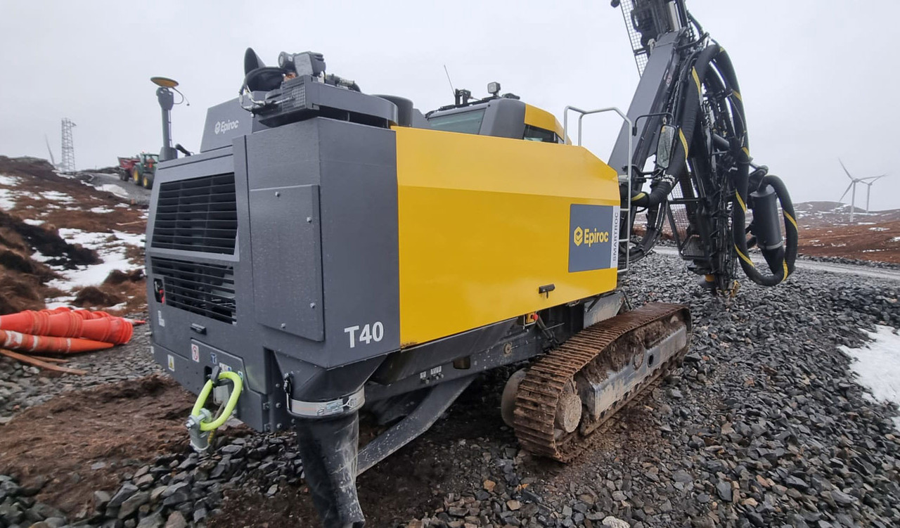 Atlas Copco (Epiroc) SmartROC T40MK2-11 - Maşină de foraj: Foto 5 Atlas Copco (Epiroc) SmartROC T40MK2-11 - Maşină de foraj: Foto 5