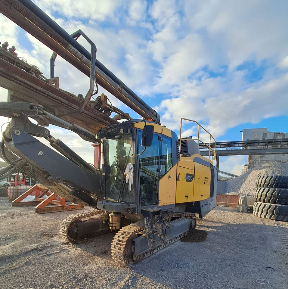 Atlas Copco FlexiROC D60-10SF - Maşină de foraj: Foto 3 Atlas Copco FlexiROC D60-10SF - Maşină de foraj: Foto 3