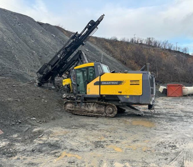 Atlas Copco SmartROC T40-11 - Maşină de foraj: Foto 3 Atlas Copco SmartROC T40-11 - Maşină de foraj: Foto 3