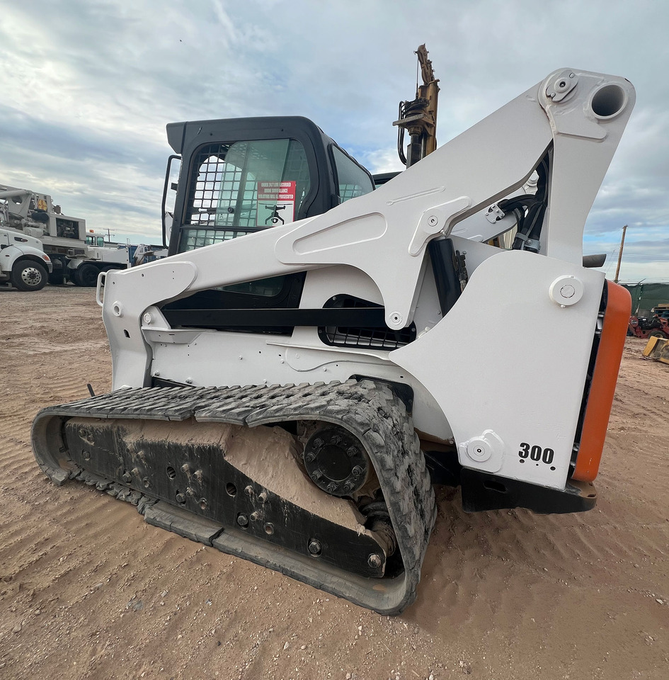 Bobcat T870 - Mini încărcător: Foto 4 Bobcat T870 - Mini încărcător: Foto 4