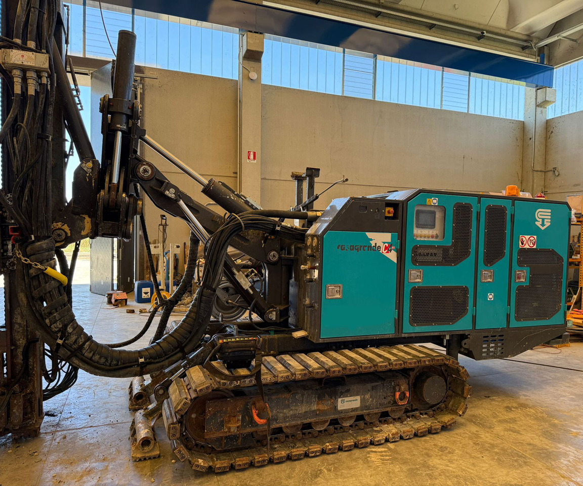 Casagrande C4 XP-2 - Sonetă: Foto 1 Casagrande C4 XP-2 - Sonetă: Foto 1