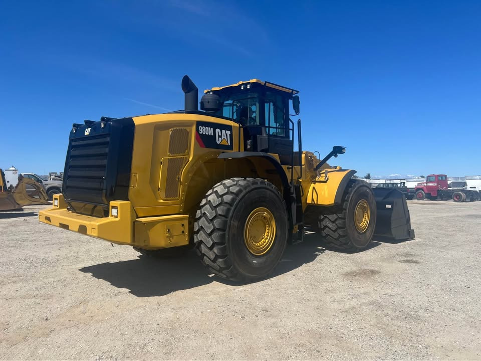 Caterpillar 980M - Încărcător frontal pe pneuri: Foto 5 Caterpillar 980M - Încărcător frontal pe pneuri: Foto 5