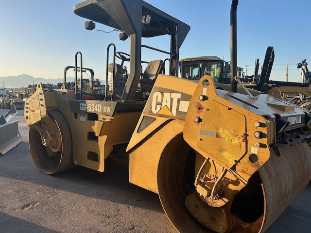 Caterpillar CB-543D XW - Cilindru compactor: Foto 2 Caterpillar CB-543D XW - Cilindru compactor: Foto 2