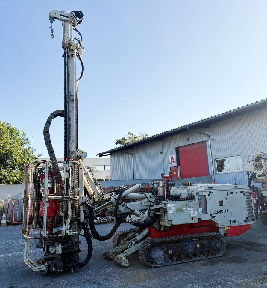 Comacchio MC8 - Sonetă: Foto 2 Comacchio MC8 - Sonetă: Foto 2