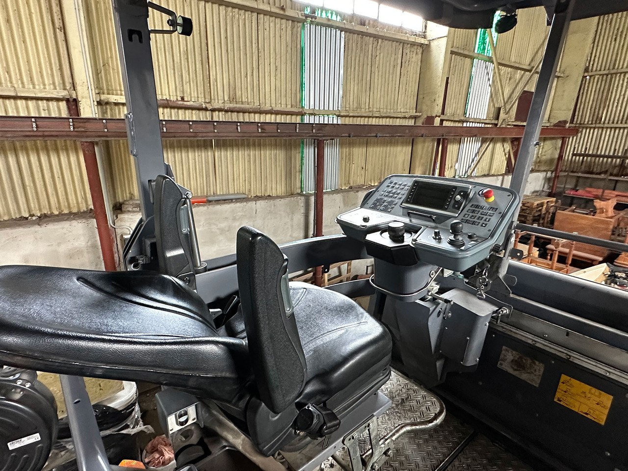 Finisor de asfalt Dynapac SD2500CS: Foto 6