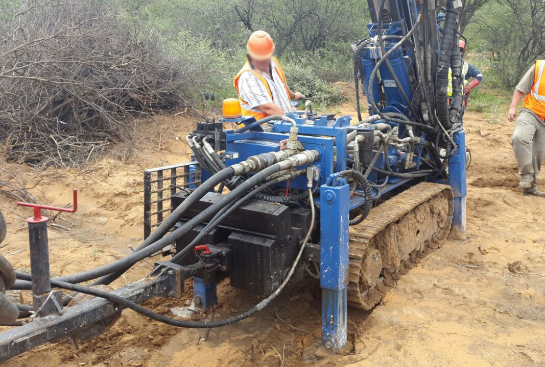 Hutte HBR 203 - Maşină de foraj: Foto 2 Hutte HBR 203 - Maşină de foraj: Foto 2