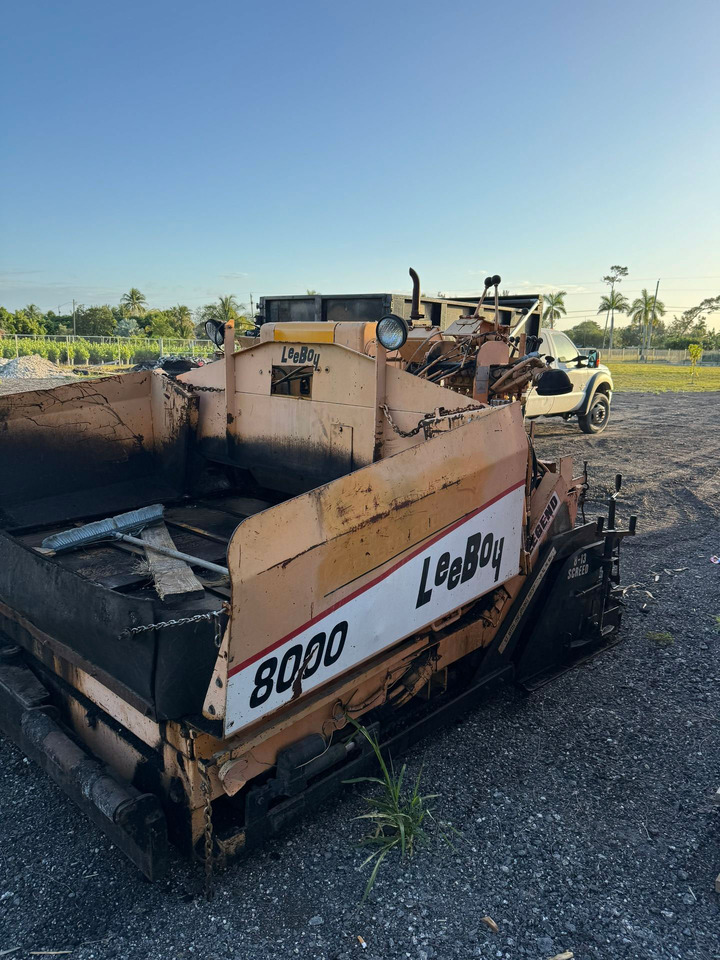 Leeboy 8000 - Finisor de asfalt: Foto 4 Leeboy 8000 - Finisor de asfalt: Foto 4