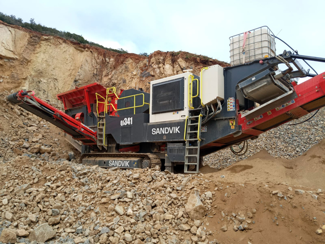 Sandvik QJ341 - Concasor cu fălci: Foto 1 Sandvik QJ341 - Concasor cu fălci: Foto 1