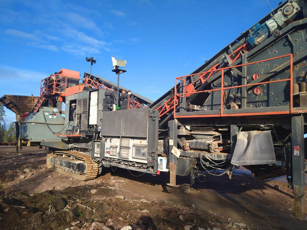 Sandvik UH640 - Concasor: Foto 4 Sandvik UH640 - Concasor: Foto 4