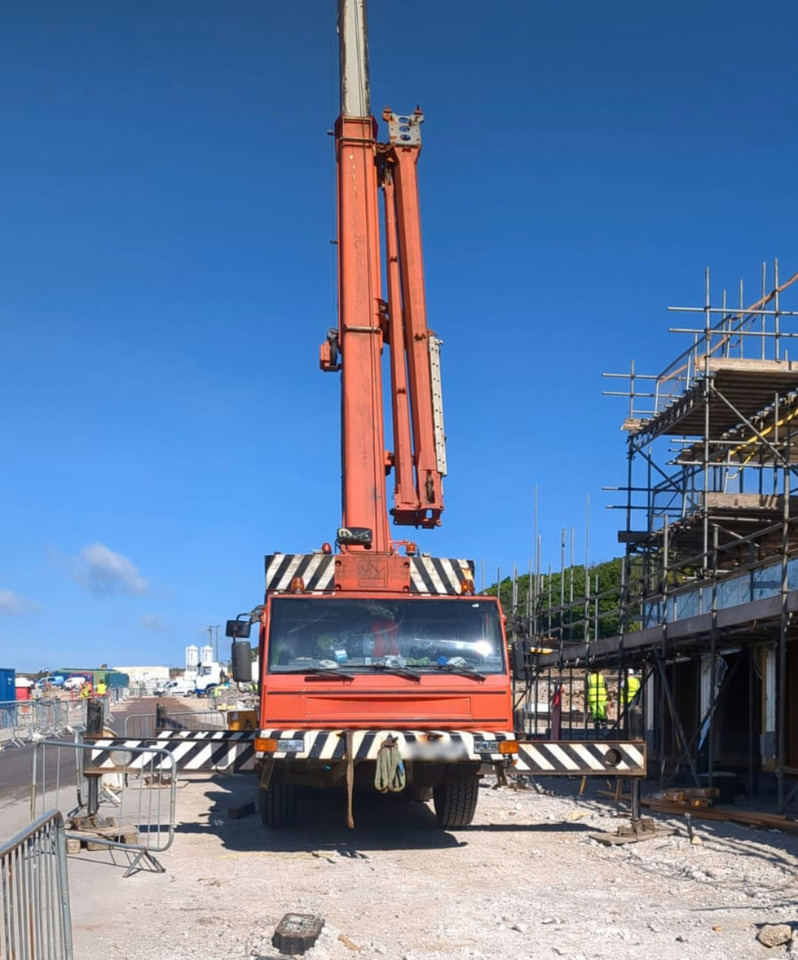 Terex PPM ATT 400-3 - Automacara: Foto 4 Terex PPM ATT 400-3 - Automacara: Foto 4