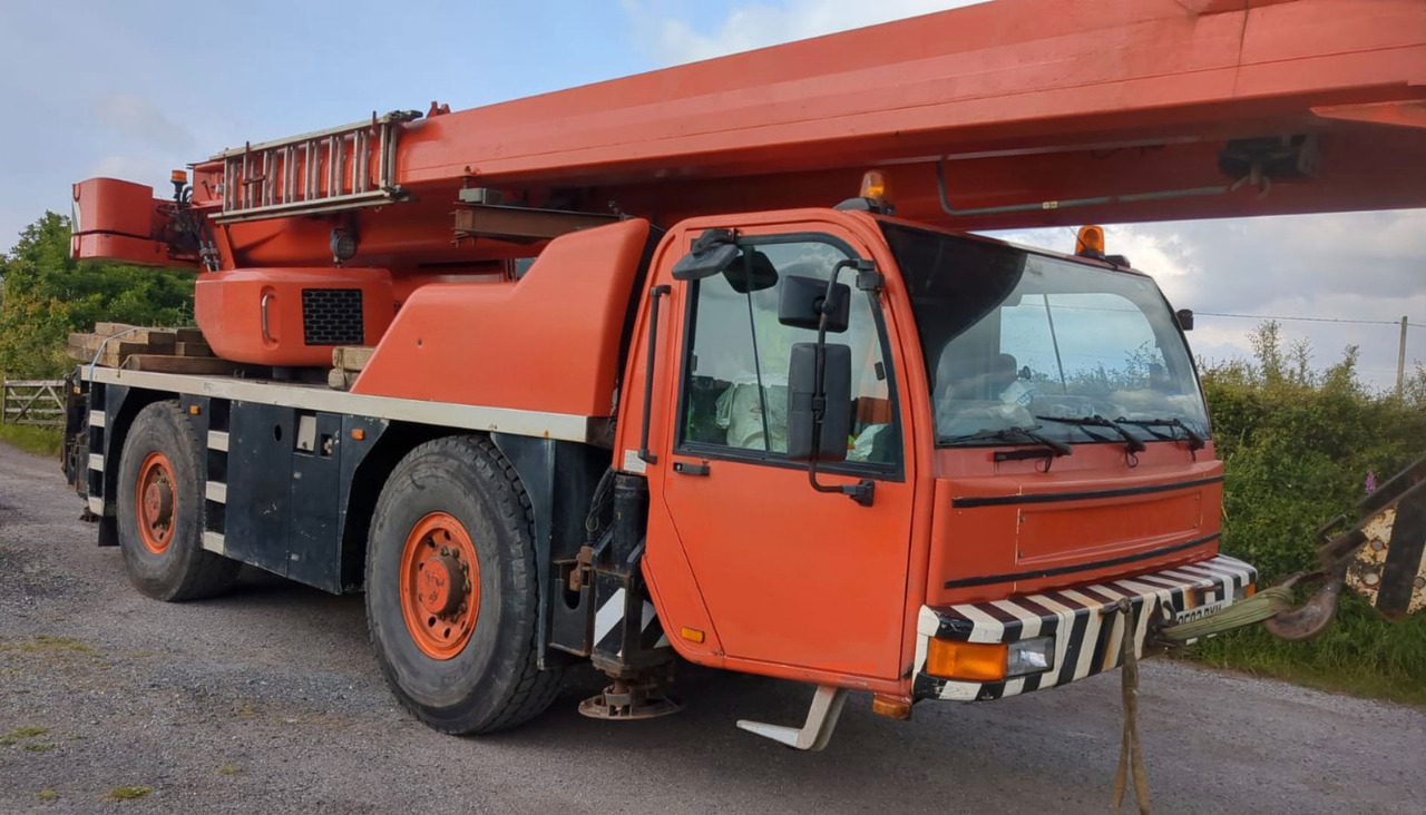 Terex PPM ATT 400-3 - Automacara: Foto 2 Terex PPM ATT 400-3 - Automacara: Foto 2