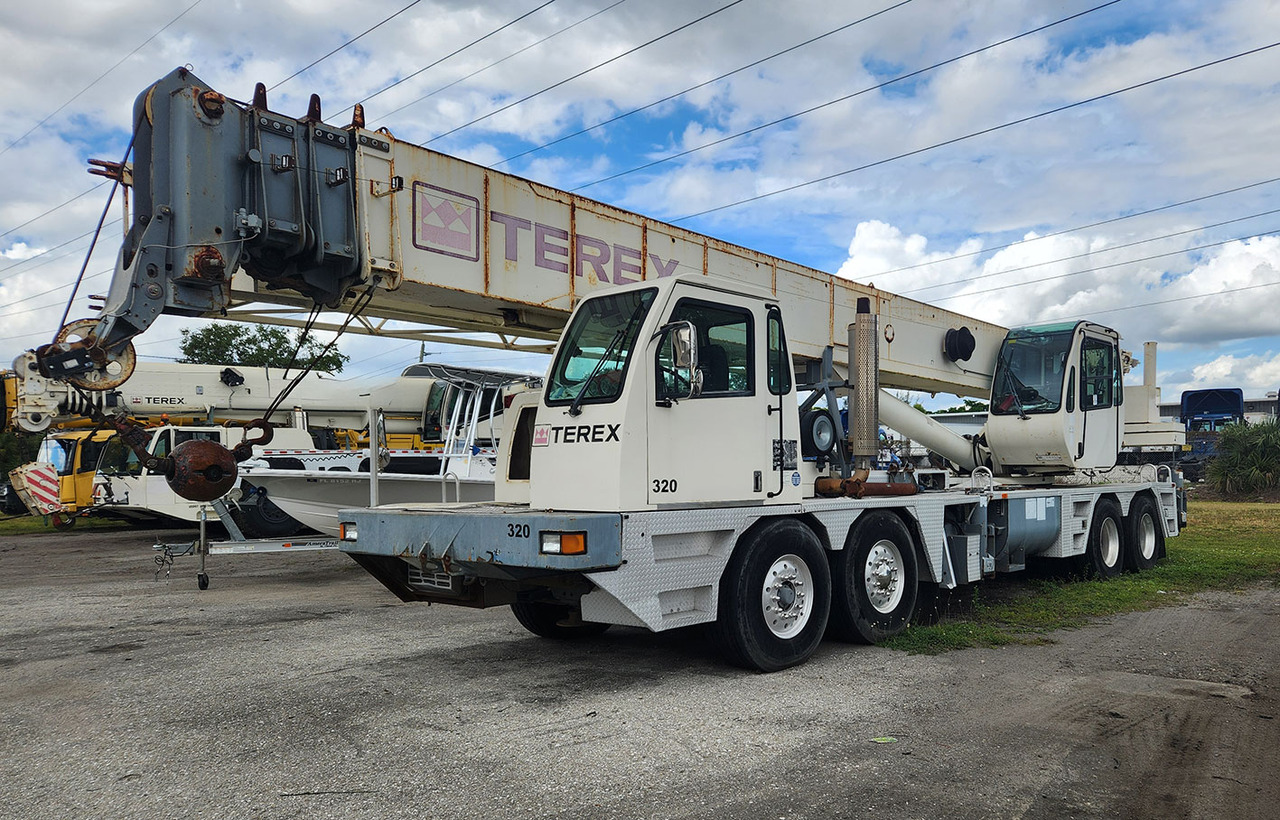 Terex T560 - Automacara: Foto 1 Terex T560 - Automacara: Foto 1