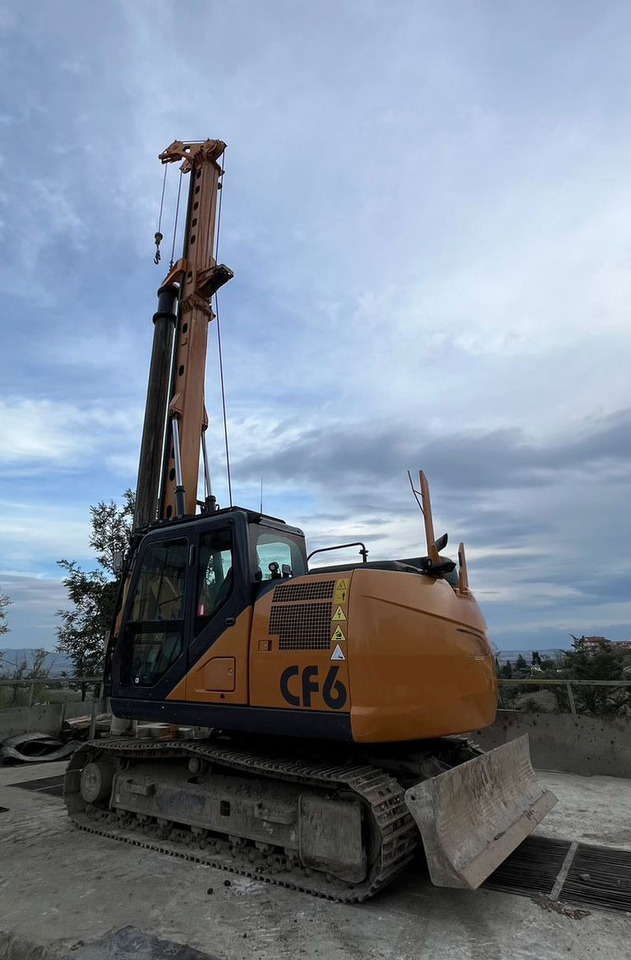 Tescar CF6 - Sonetă: Foto 1 Tescar CF6 - Sonetă: Foto 1