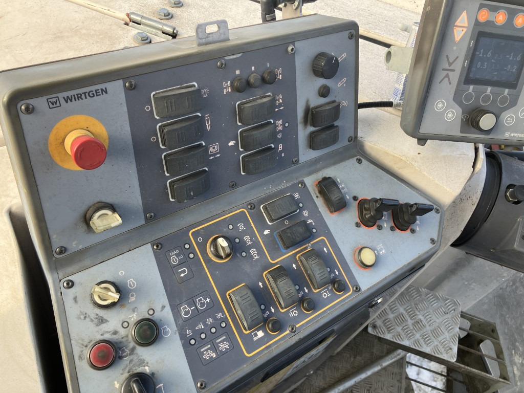 Wirtgen W 120 CFI - Utilaje pentru frezare: Foto 5 Wirtgen W 120 CFI - Utilaje pentru frezare: Foto 5