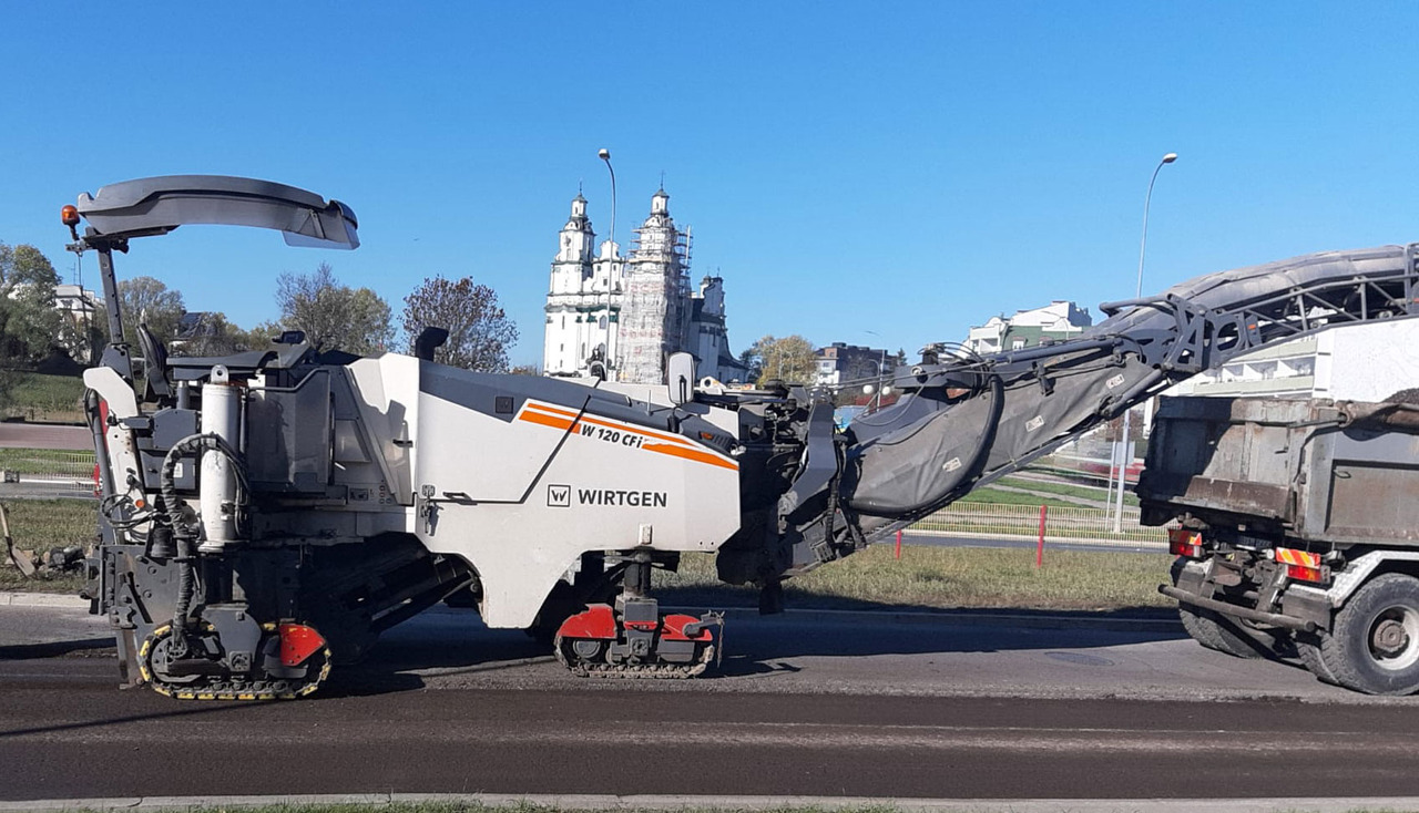 Wirtgen W 120 CFI - Utilaje pentru frezare: Foto 2 Wirtgen W 120 CFI - Utilaje pentru frezare: Foto 2