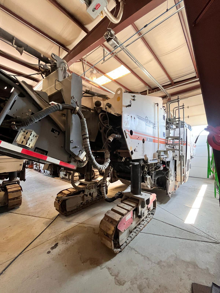 Wirtgen W 2000 - Utilaje pentru frezare: Foto 3 Wirtgen W 2000 - Utilaje pentru frezare: Foto 3