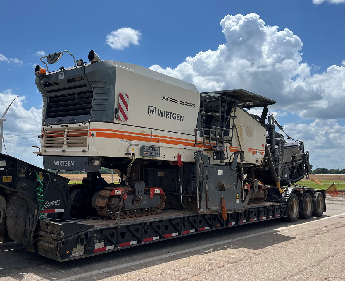 Wirtgen W 210 i - Utilaje pentru frezare: Foto 2 Wirtgen W 210 i - Utilaje pentru frezare: Foto 2