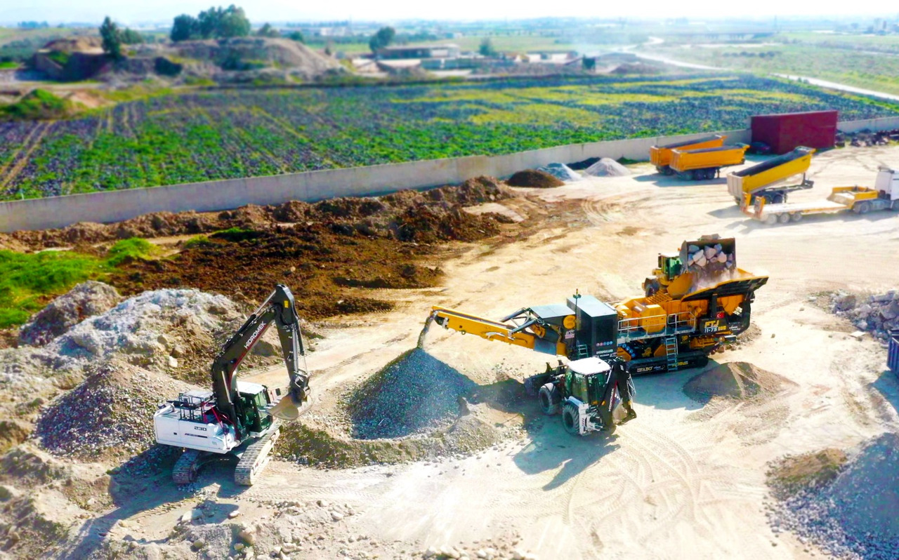 Concasor mobil nou FABO crawler crusher: Foto 18 Concasor mobil nou FABO crawler crusher: Foto 18