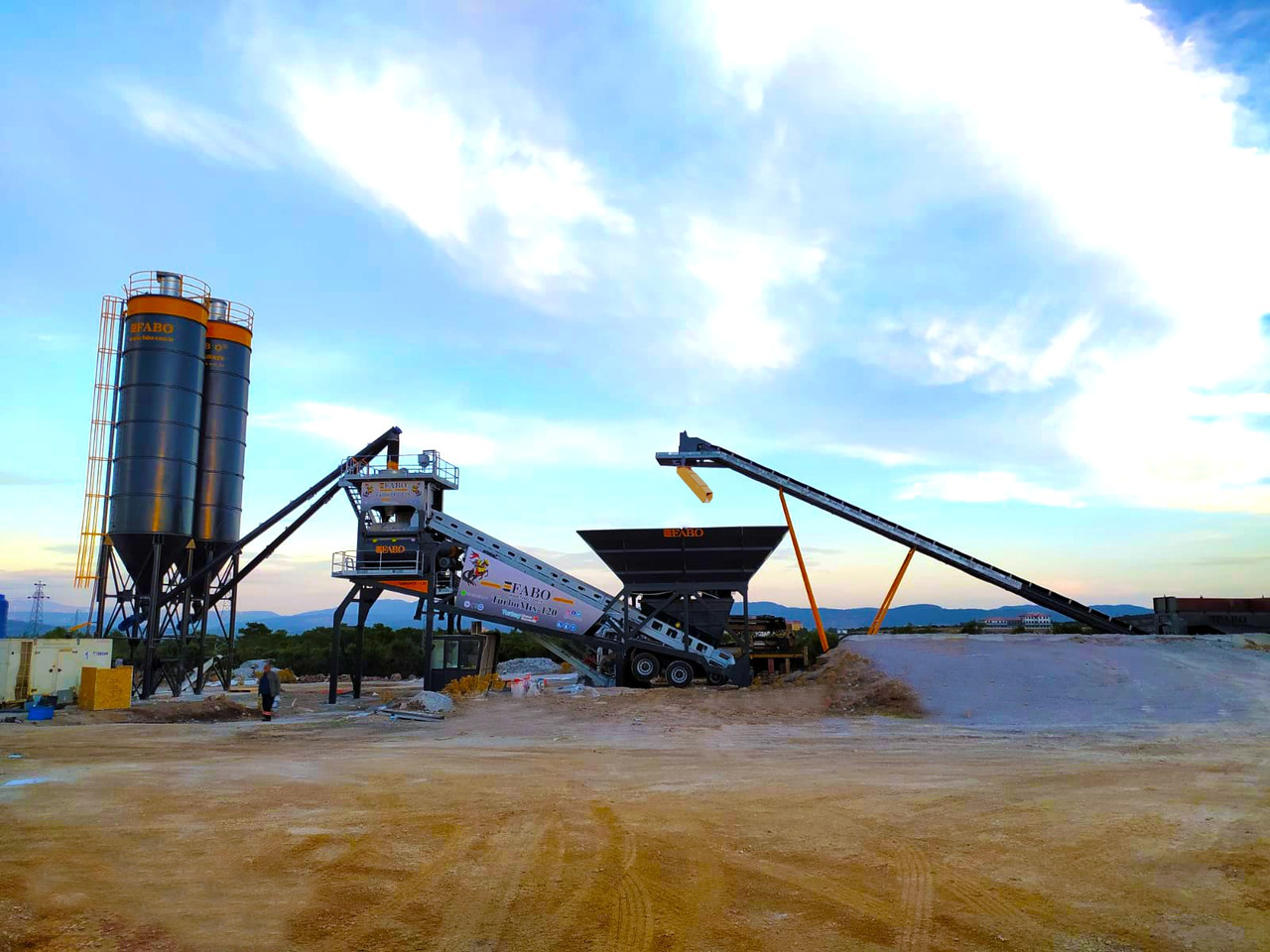 FABO mobile concrete batching plant - Staţie de betoane: Foto 5 FABO mobile concrete batching plant - Staţie de betoane: Foto 5