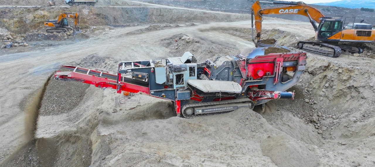 SANDVIK Mobile crusher - Concasor: Foto 1 SANDVIK Mobile crusher - Concasor: Foto 1
