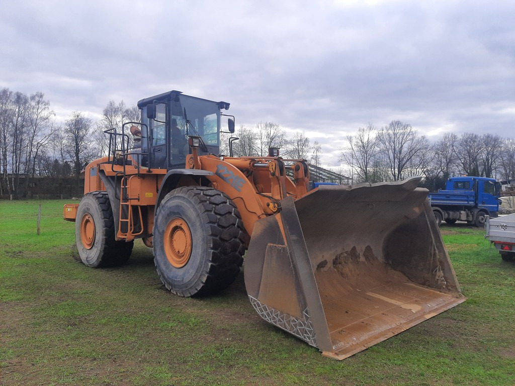 CASE Radlader 1221 E 6,5 m³ Schaufel - Încărcător frontal pe pneuri: Foto 2 CASE Radlader 1221 E 6,5 m³ Schaufel - Încărcător frontal pe pneuri: Foto 2