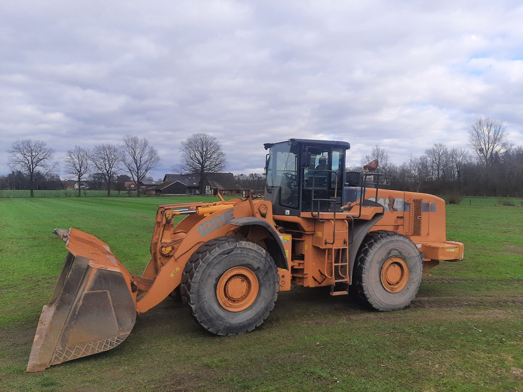 CASE Radlader 1221 E 6,5 m³ Schaufel - Încărcător frontal pe pneuri: Foto 1 CASE Radlader 1221 E 6,5 m³ Schaufel - Încărcător frontal pe pneuri: Foto 1