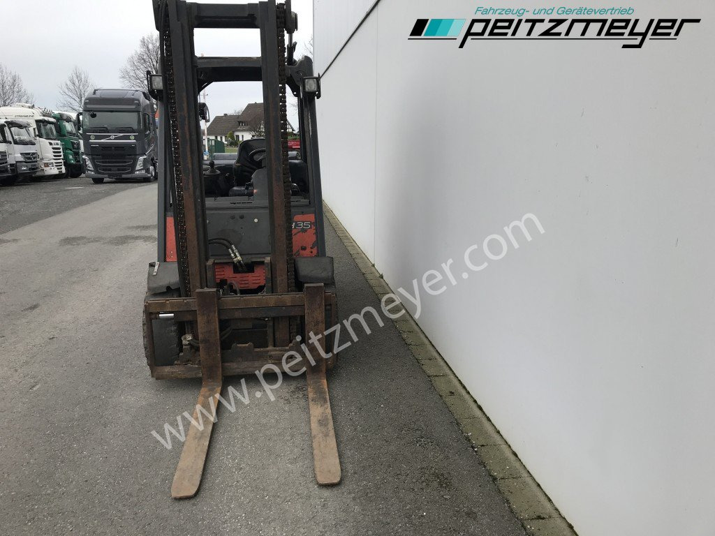 LINDE Gabelstapler H 35 T Gas + Seitenschieber - Stivuitor GPL: Foto 5 LINDE Gabelstapler H 35 T Gas + Seitenschieber - Stivuitor GPL: Foto 5