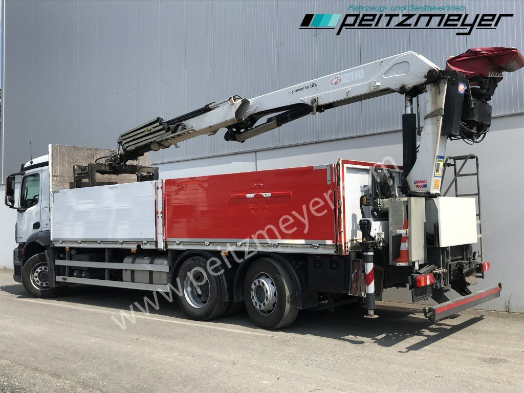 MERCEDES-BENZ Antos 2536 LL Pritsche HMF 2110-L5 5 fach Ausschub mit Steinzange - Camion platformă, Camion cu macara: Foto 4 MERCEDES-BENZ Antos 2536 LL Pritsche HMF 2110-L5 5 fach Ausschub mit Steinzange - Camion platformă, Camion cu macara: Foto 4