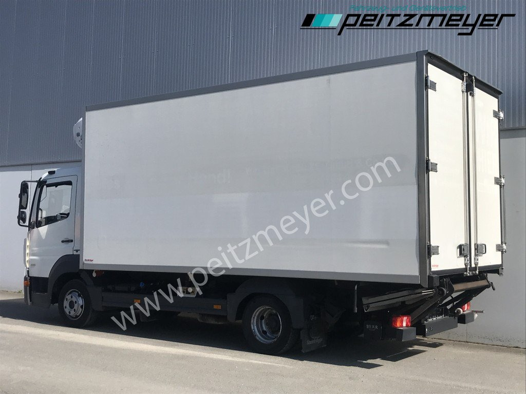 MERCEDES-BENZ Atego 818 L Tiefkühlkoffer m. Trennwand, Thermok T 800, LBW - Camion frigider: Foto 4 MERCEDES-BENZ Atego 818 L Tiefkühlkoffer m. Trennwand, Thermok T 800, LBW - Camion frigider: Foto 4