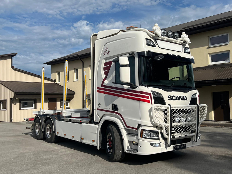 Scania R730 B6X4NB - Camion forestier, Camion cu macara: Foto 2 Scania R730 B6X4NB - Camion forestier, Camion cu macara: Foto 2