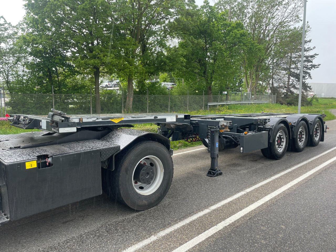 Broshuis Mfcc 20-30-40-45 FT HC / Disc brakes / Lifting axle / led /tuf 4-2026 - Semiremorcă transport containere/ Swap body: Foto 1 Broshuis Mfcc 20-30-40-45 FT HC / Disc brakes / Lifting axle / led /tuf 4-2026 - Semiremorcă transport containere/ Swap body: Foto 1