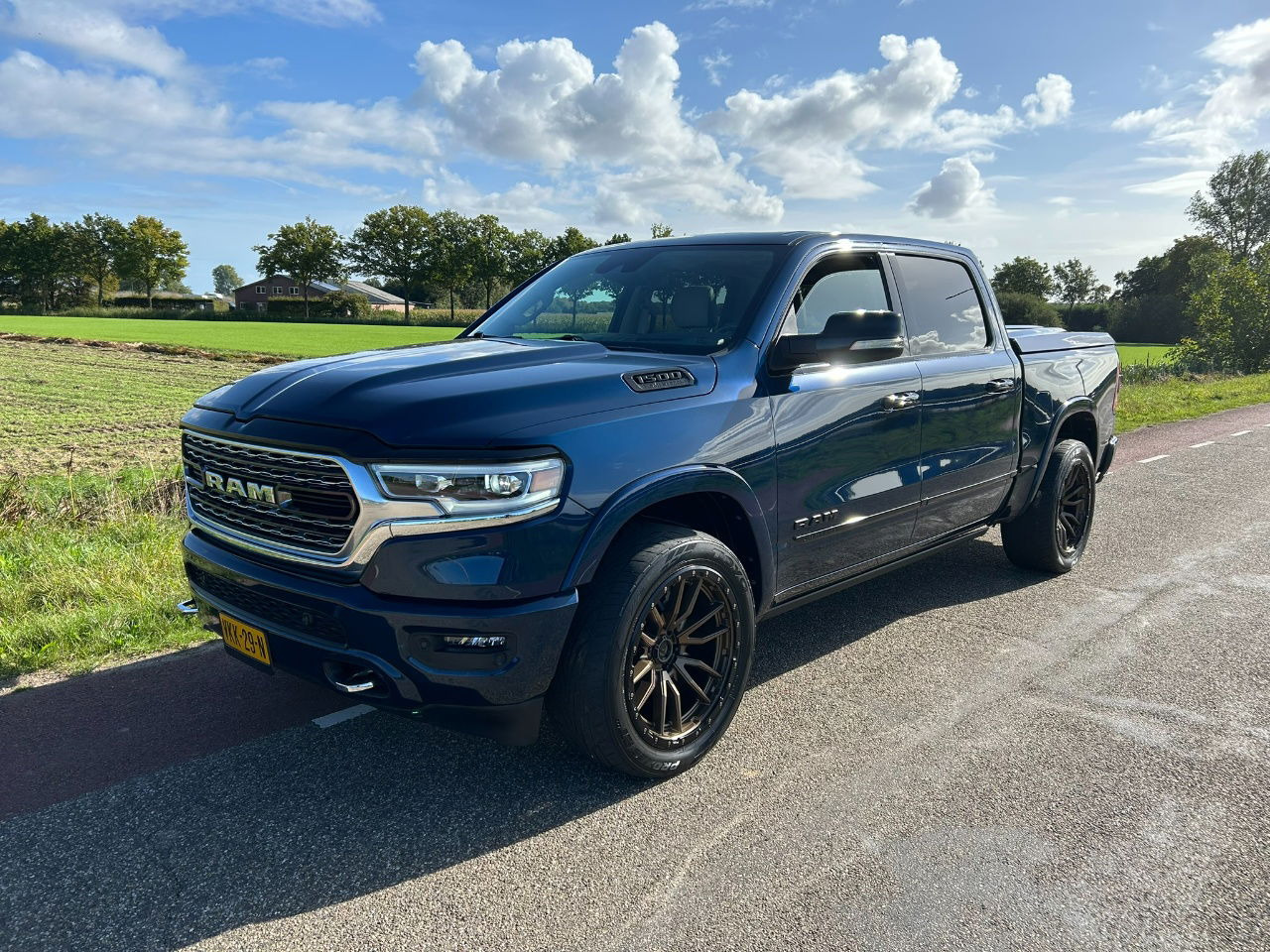 Dodge Ram Pick Up 1500 5.7 V8 4x4 Creb Cab Limeted Hemi Etorque - Pick-up: Foto 3 Dodge Ram Pick Up 1500 5.7 V8 4x4 Creb Cab Limeted Hemi Etorque - Pick-up: Foto 3