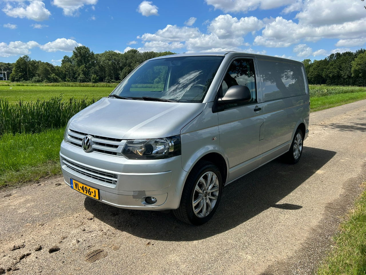 Volkswagen Transporter 2.0 TDI Bleumotion Technology L1 H1 114 PK apk 14-12-2024 Airco NL - Autoutilitară compactă: Foto 2 Volkswagen Transporter 2.0 TDI Bleumotion Technology L1 H1 114 PK apk 14-12-2024 Airco NL - Autoutilitară compactă: Foto 2