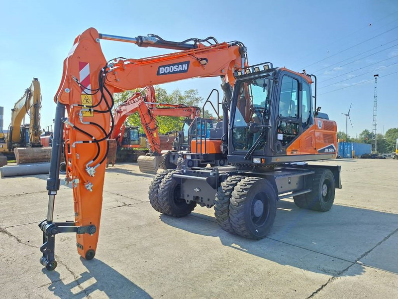 Doosan DX160W-7 - Excavator pe roţi: Foto 2 Doosan DX160W-7 - Excavator pe roţi: Foto 2