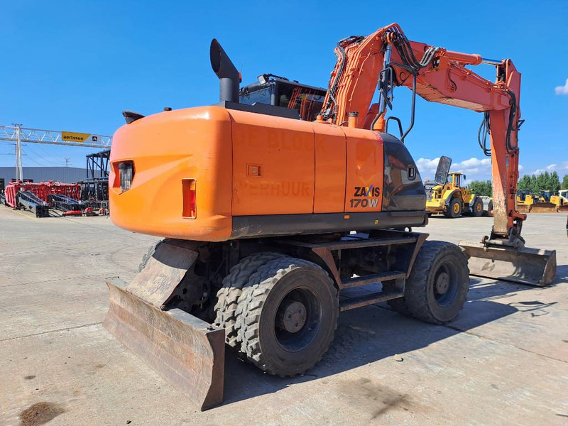 Hitachi ZX 170 W-5 B - Excavator pe roţi: Foto 4 Hitachi ZX 170 W-5 B - Excavator pe roţi: Foto 4